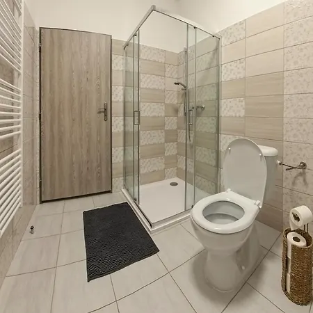 Daros Lejlighed Dvůr Králové nad Labem